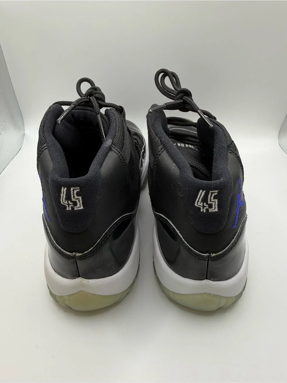 Air Jordan 11 Space Jam GS (2016) - size 6.5Y
